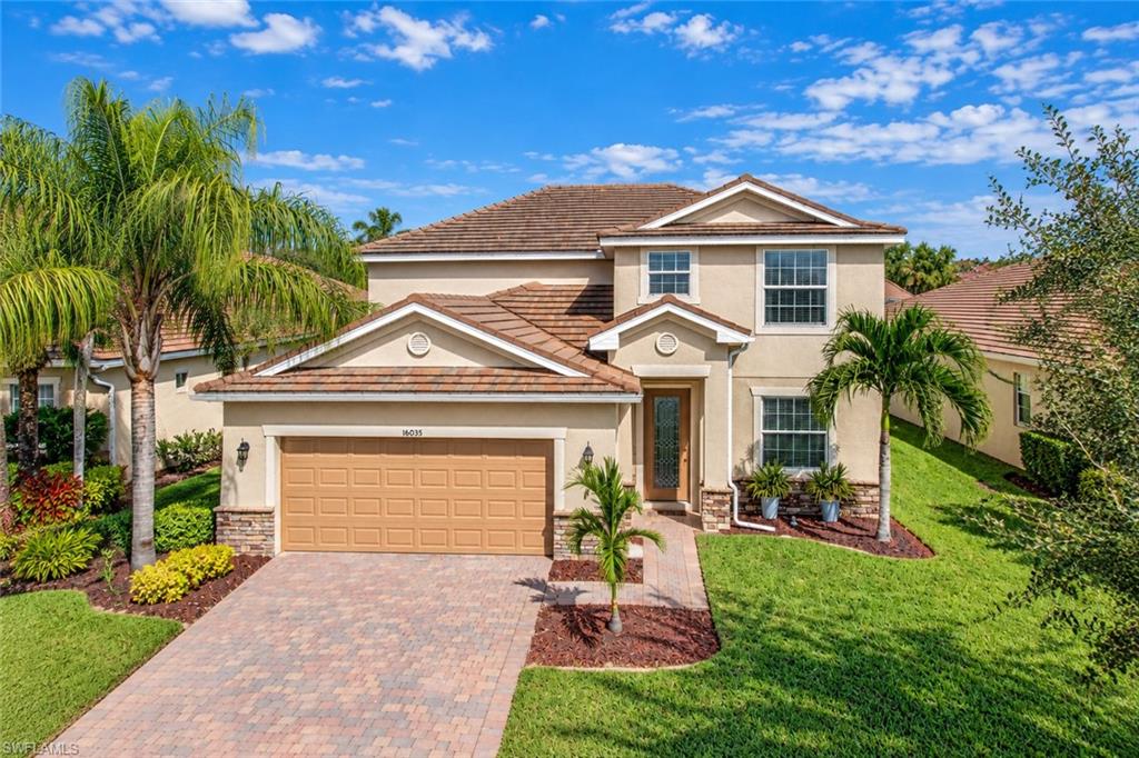 HAMPTON LAKES - Residential