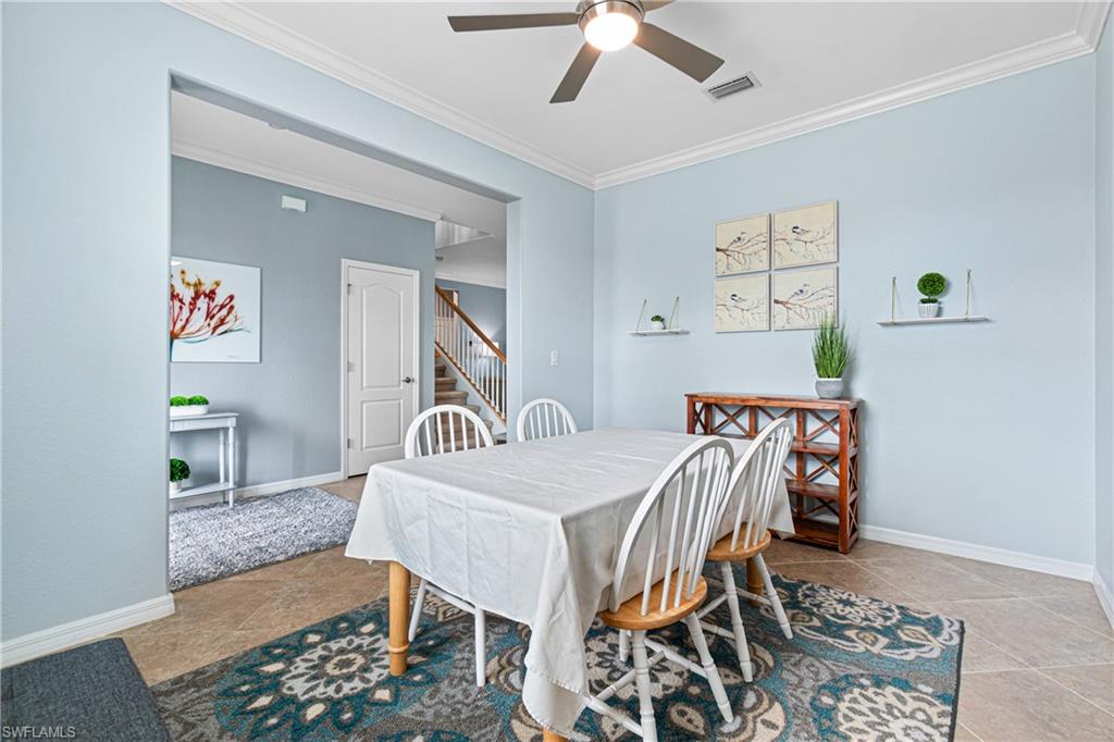 HAMPTON LAKES - Residential