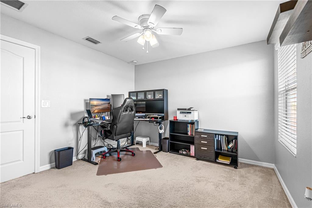 HAMPTON LAKES - Residential