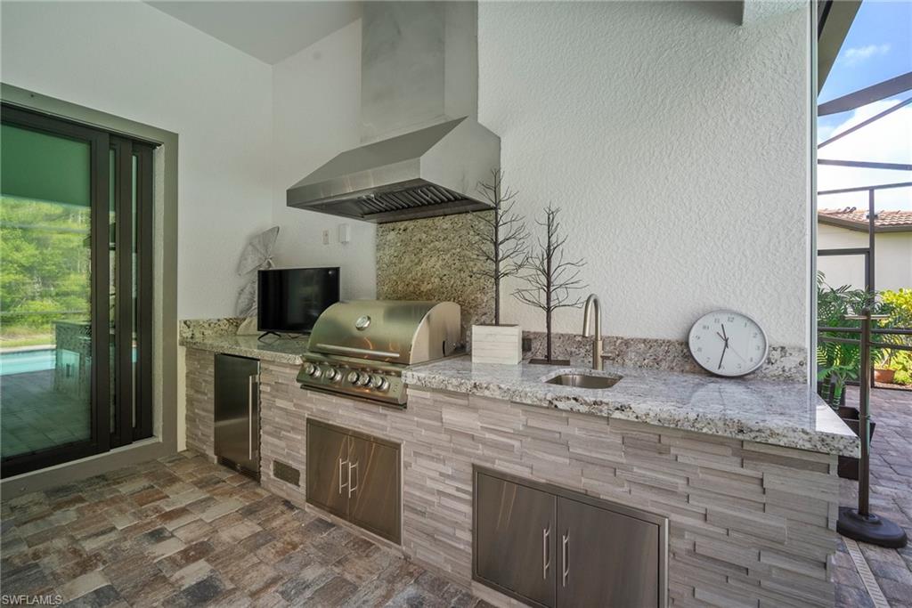 CORKSCREW SHORES - Residential