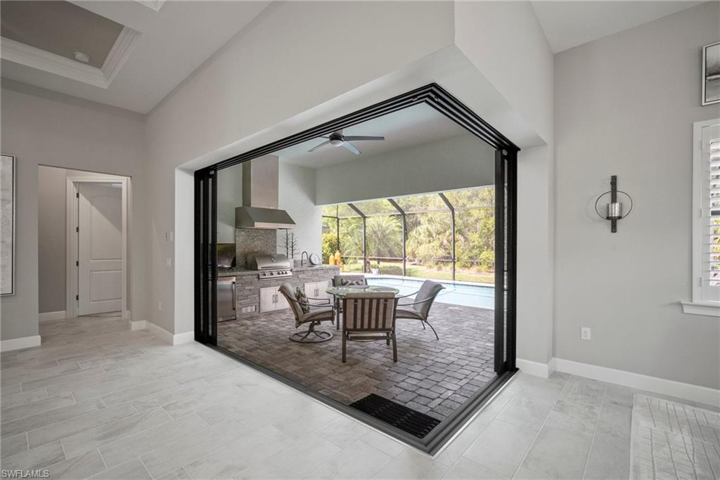 CORKSCREW SHORES - Residential