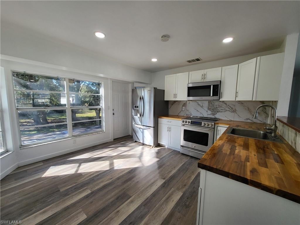 FORT MYERS - Residential Lease