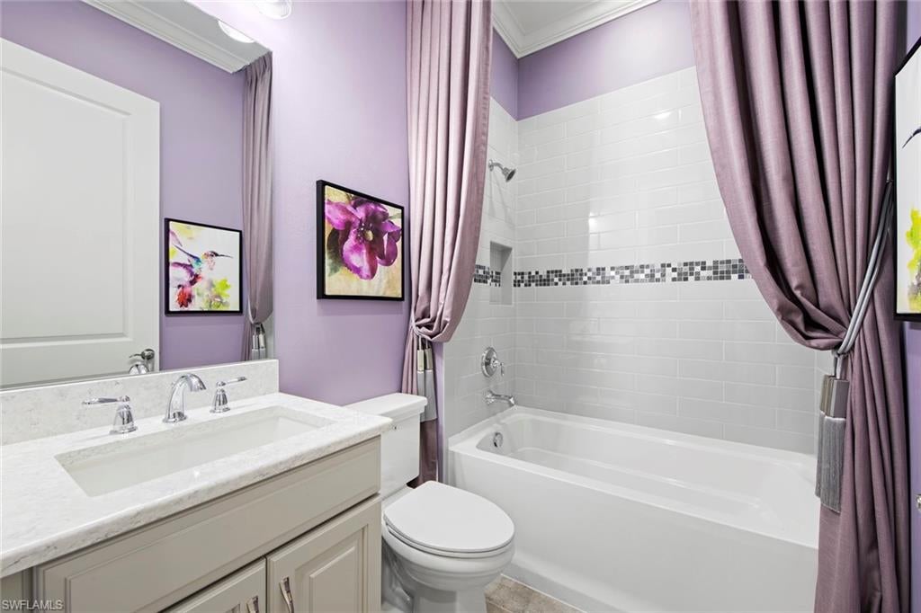PEBBLE POINTE - Residential