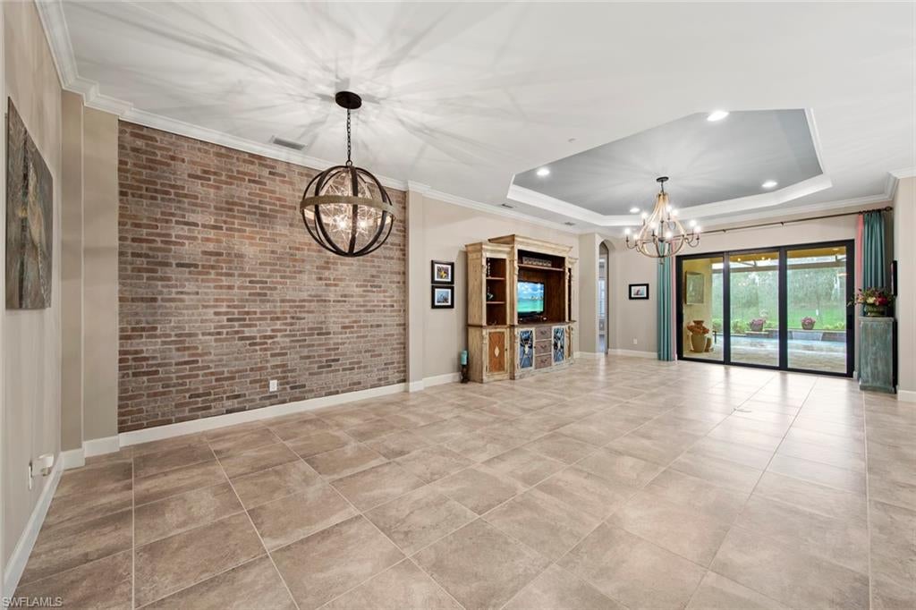 PEBBLE POINTE - Residential