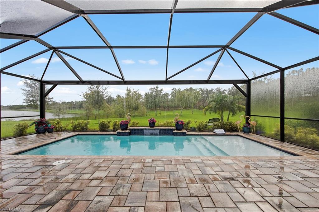 PEBBLE POINTE - Residential