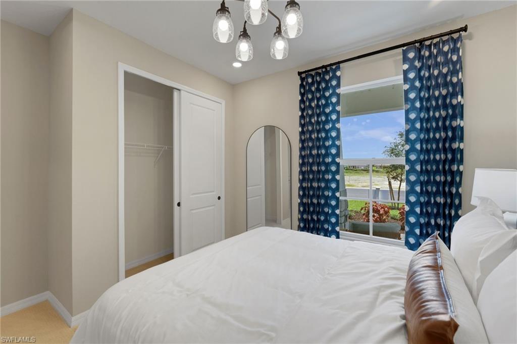 COUNTRY CLUB - Residential