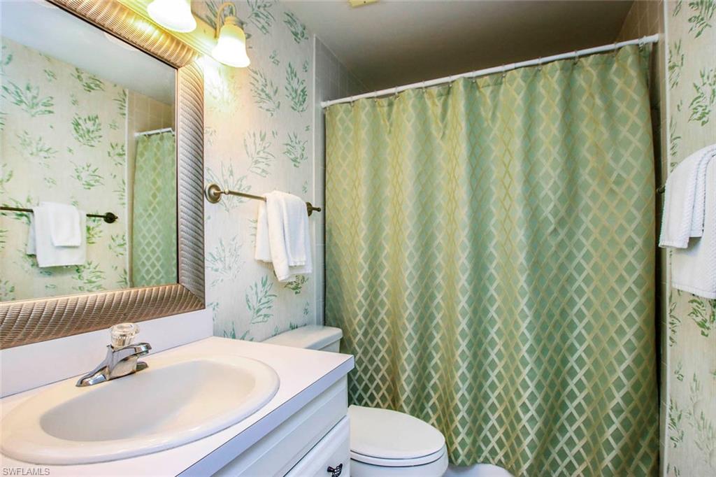 BAYSIDE VILLAS - Residential
