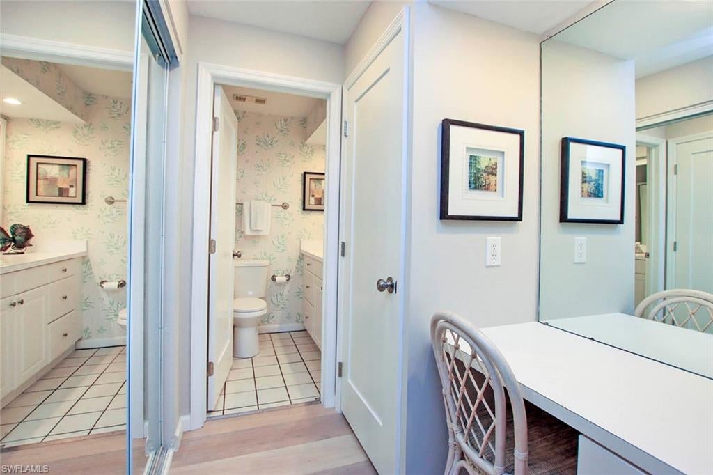 BAYSIDE VILLAS - Residential
