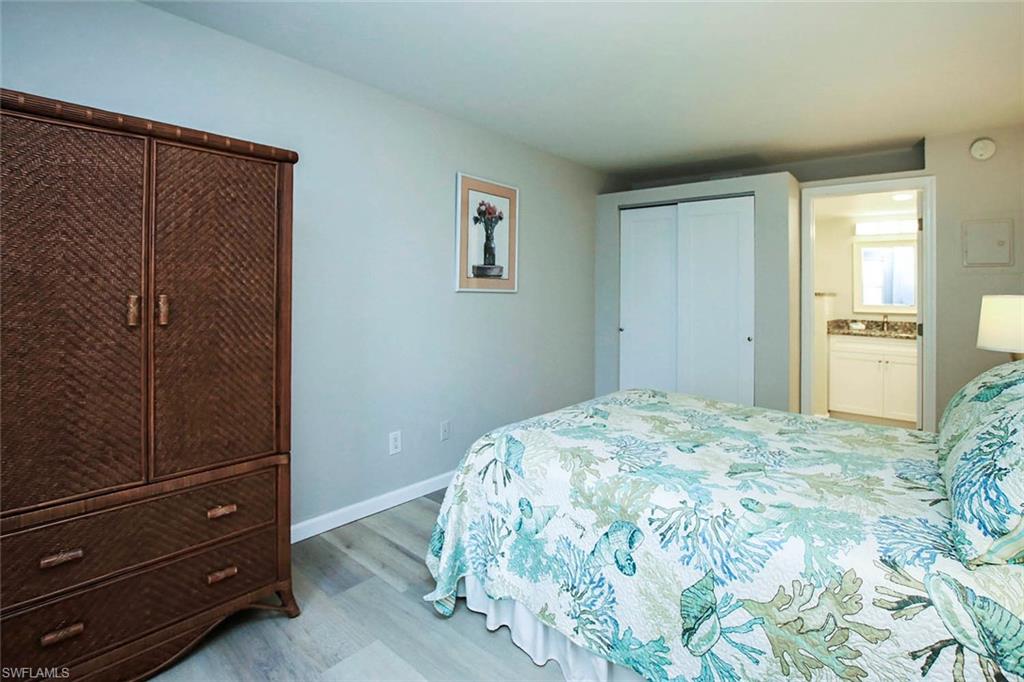 BAYSIDE VILLAS - Residential