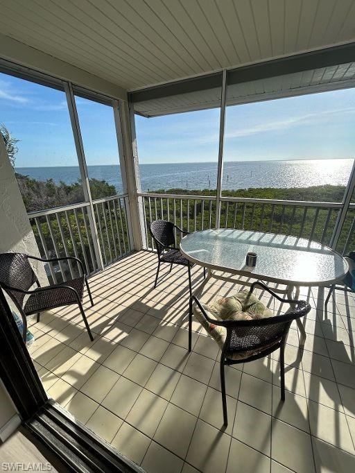 BAYSIDE VILLAS - Residential