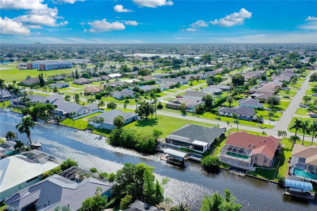 CAPE CORAL - Land