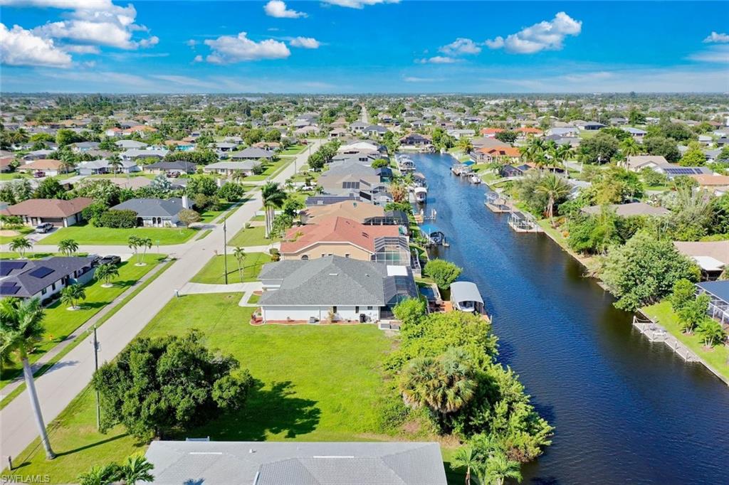 CAPE CORAL - Land