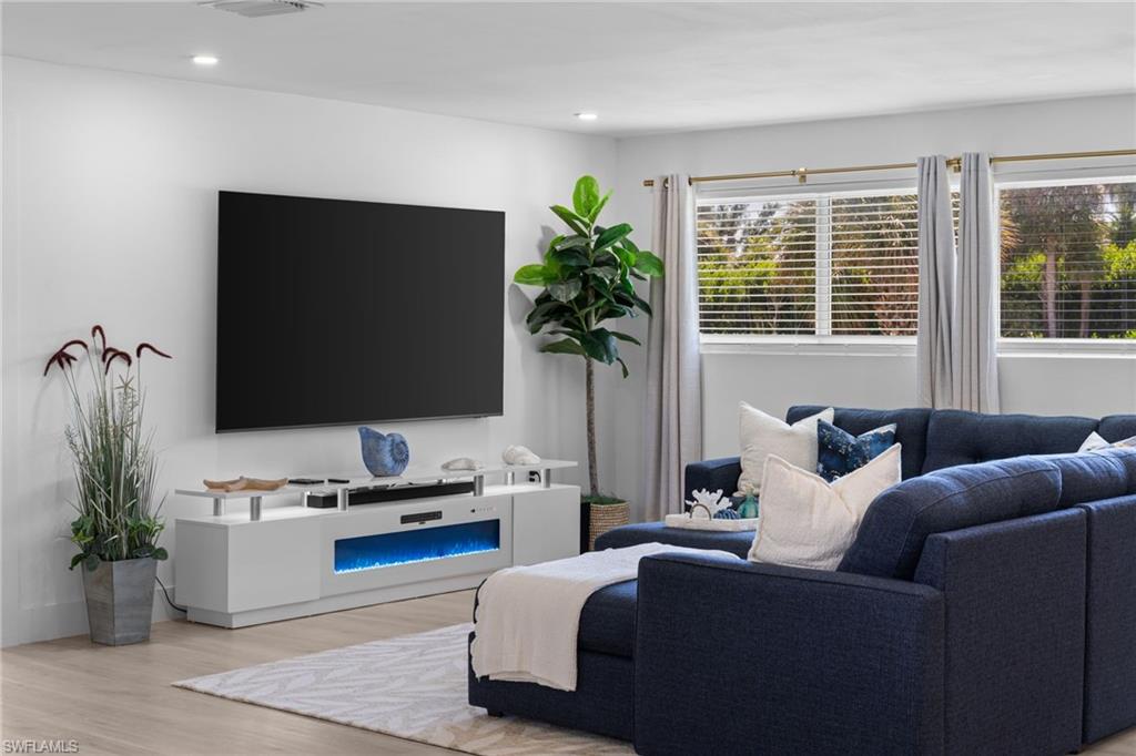 SANIBEL SHORES - Residential