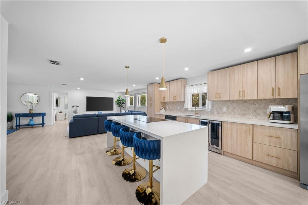 SANIBEL SHORES - Residential