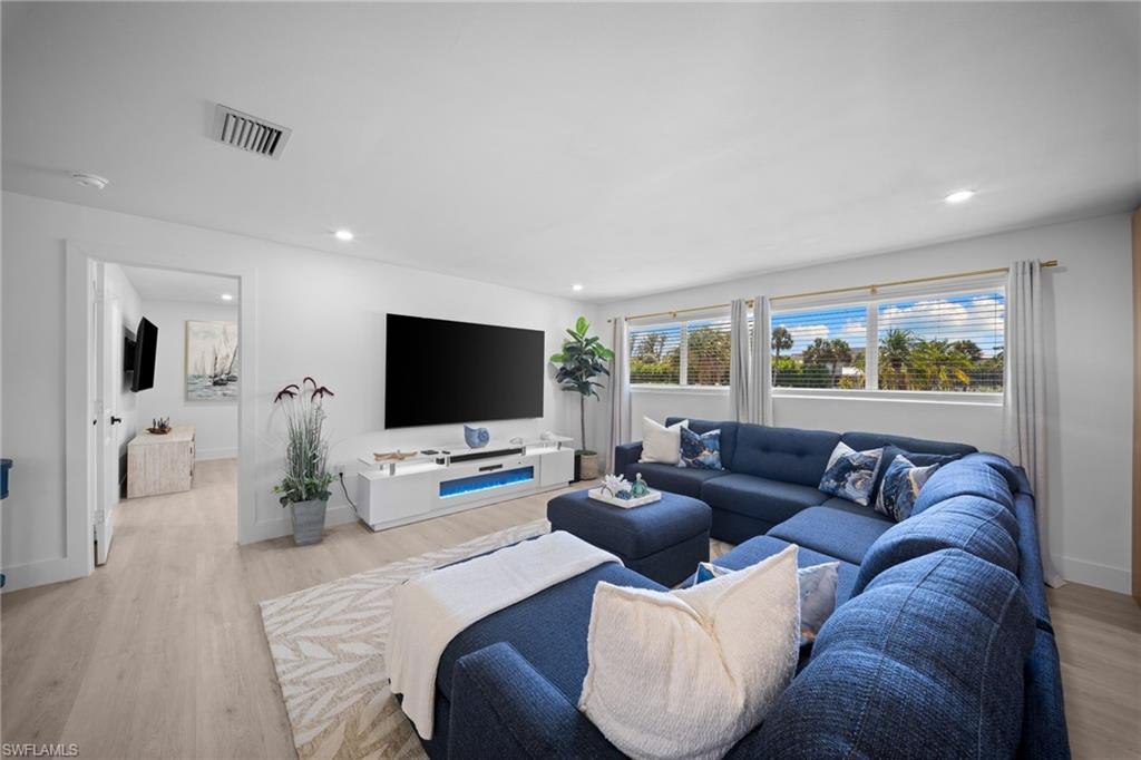 SANIBEL SHORES - Residential