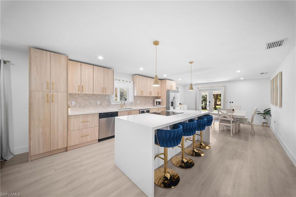 SANIBEL SHORES - Residential