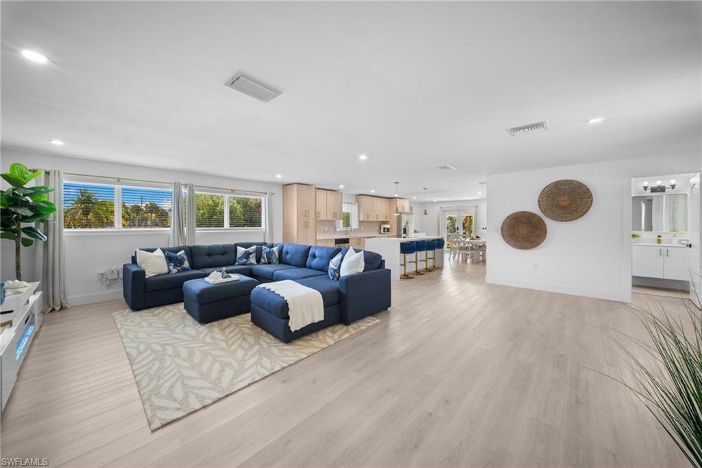 SANIBEL SHORES - Residential