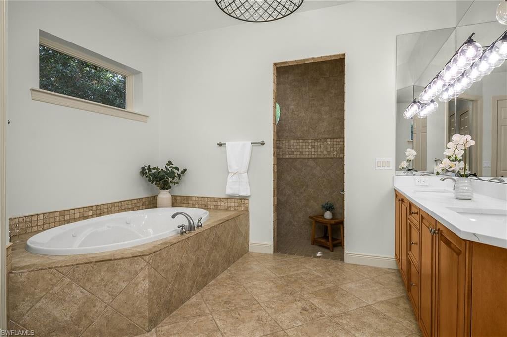 CYPRESS LINKS - Residential