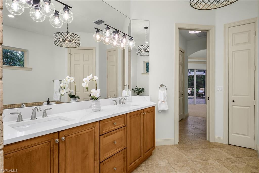 CYPRESS LINKS - Residential