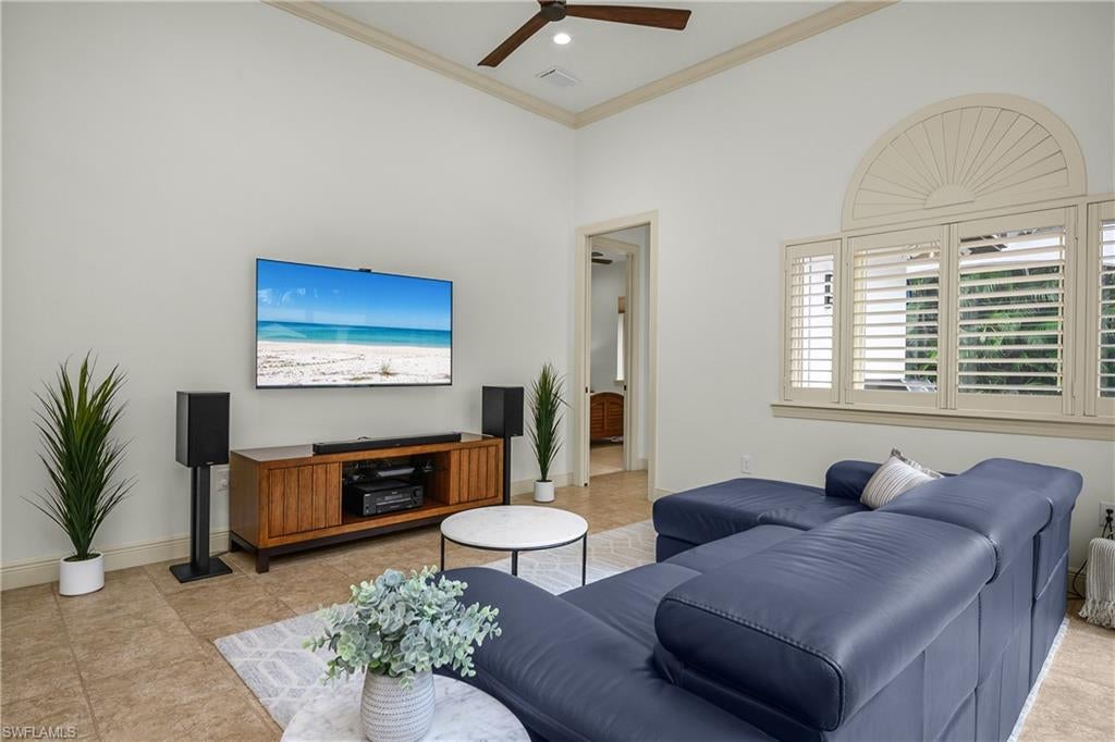 CYPRESS LINKS - Residential