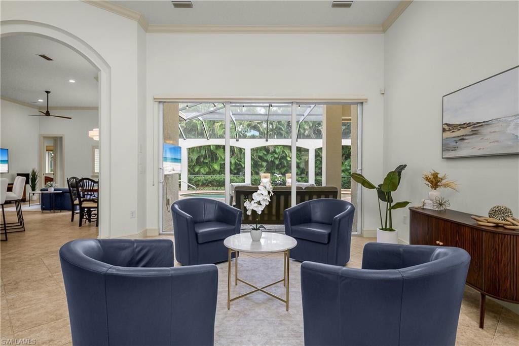 CYPRESS LINKS - Residential