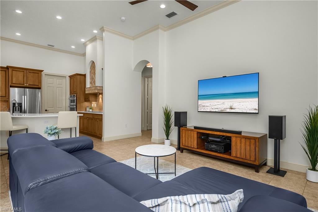 CYPRESS LINKS - Residential