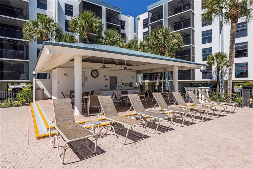 RIVERSIDE CLUB - Residential