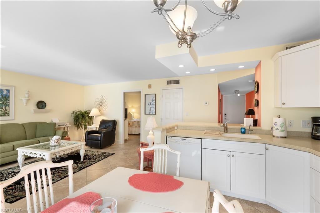 RIVERSIDE CLUB - Residential