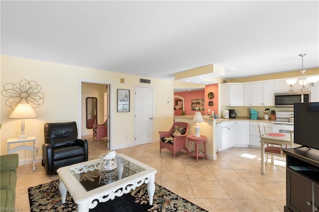 RIVERSIDE CLUB - Residential