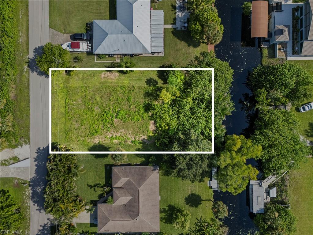 RIVER OAKS - Land