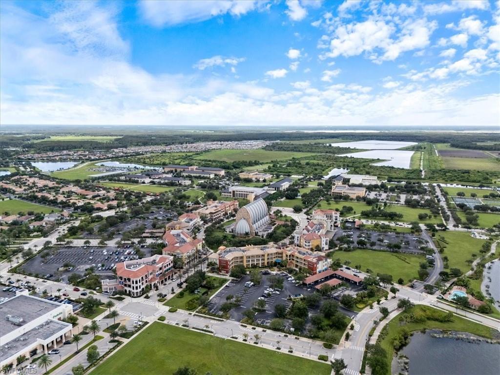 THE RESIDENCES AT LA PIAZZA - Residential