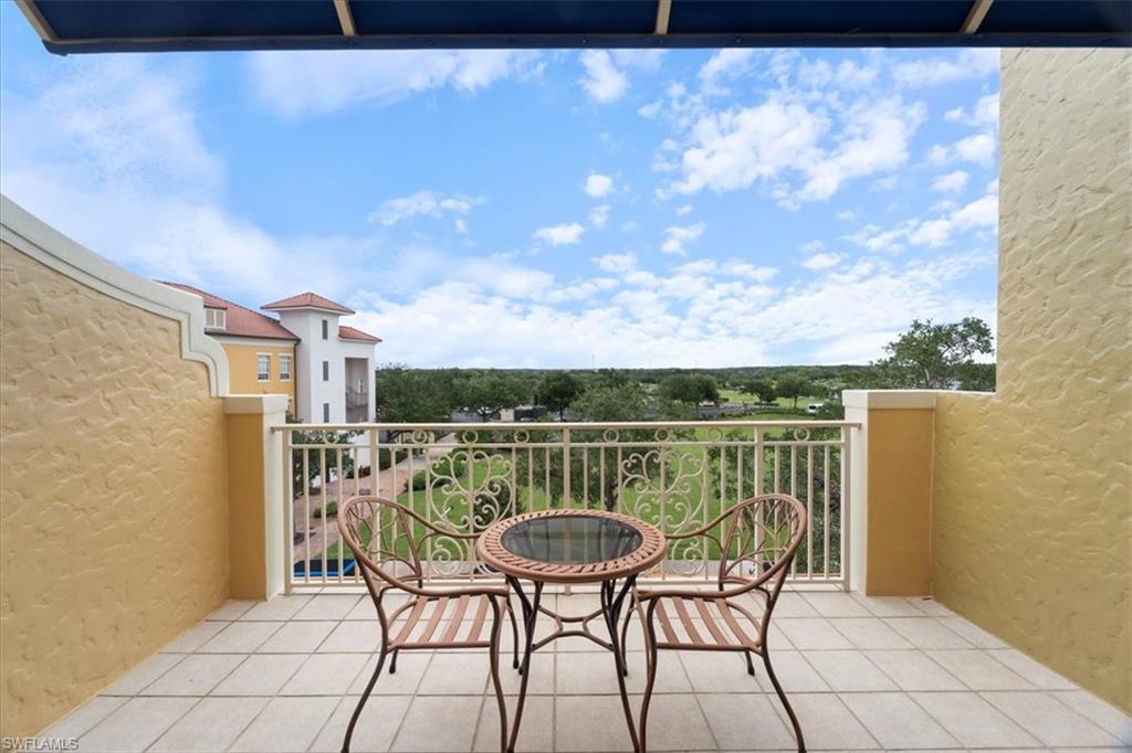 THE RESIDENCES AT LA PIAZZA - Residential