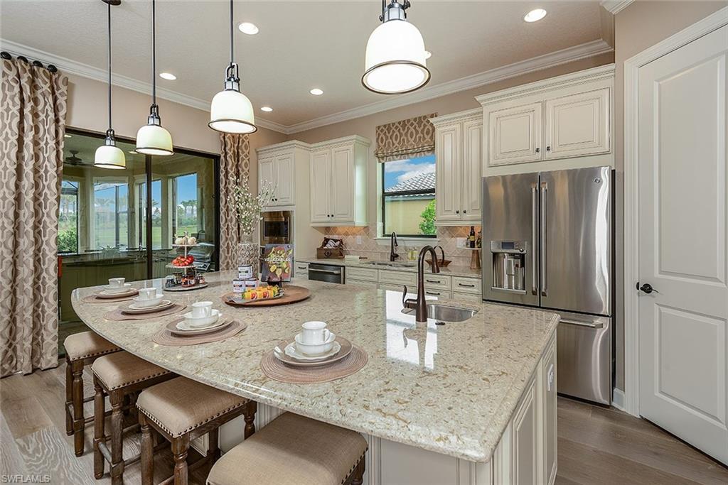 PEBBLE POINTE - Residential