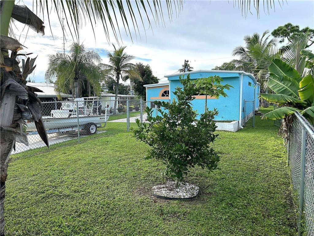 PINE ISLAND CENTER - Residential