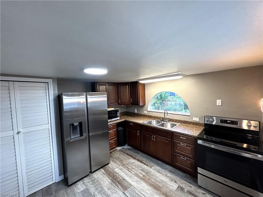 PINE ISLAND CENTER - Residential