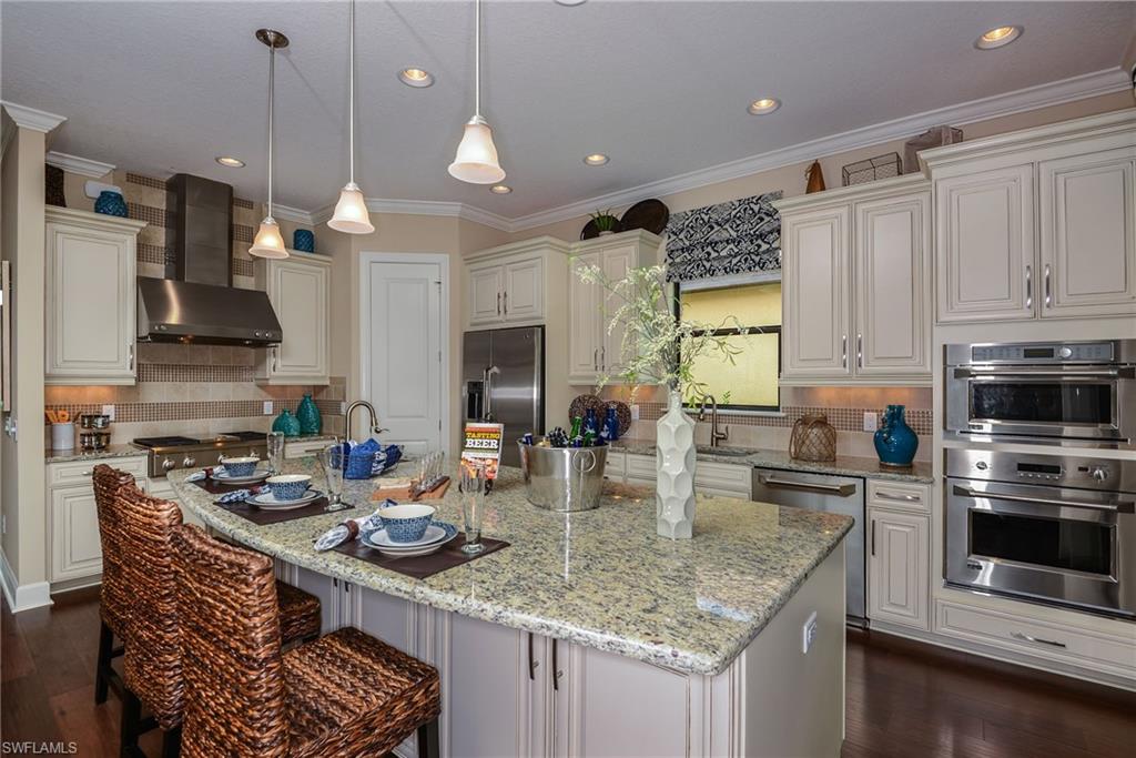 PEBBLE POINTE - Residential