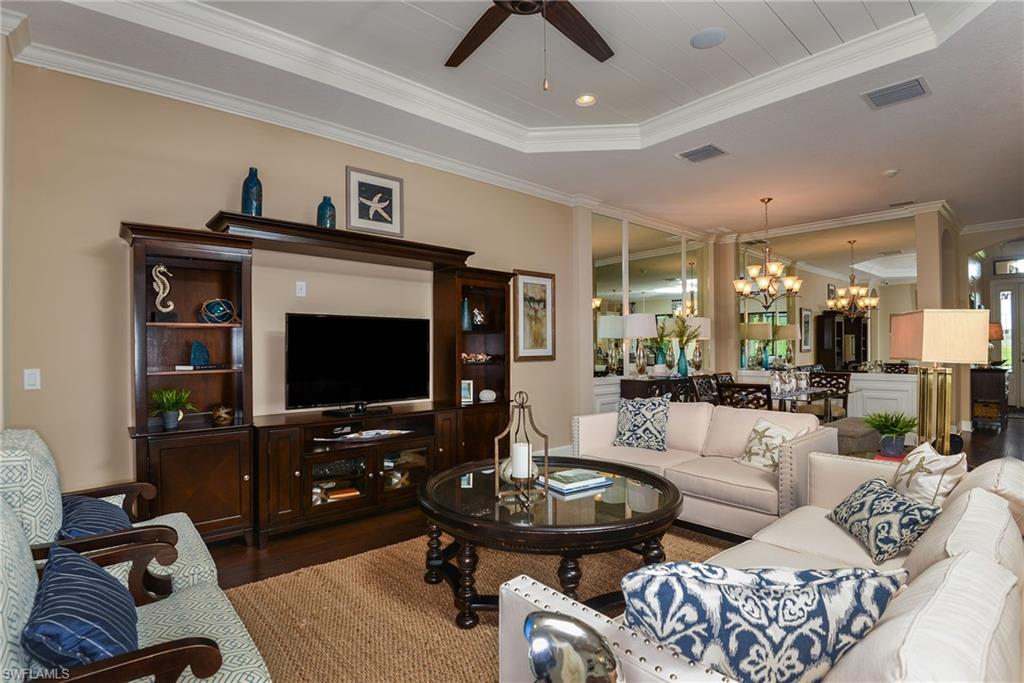 PEBBLE POINTE - Residential