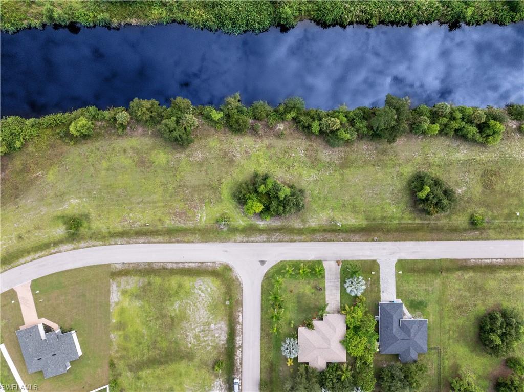 CAPE CORAL - Land
