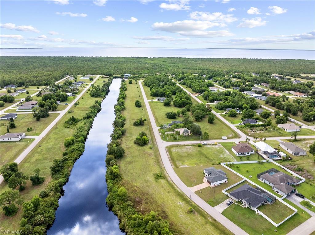 CAPE CORAL - Land