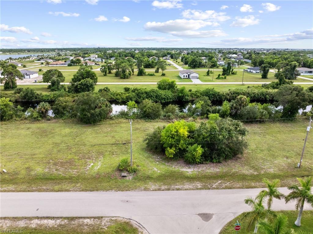 CAPE CORAL - Land