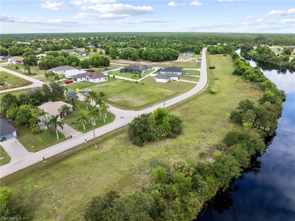 CAPE CORAL - Land