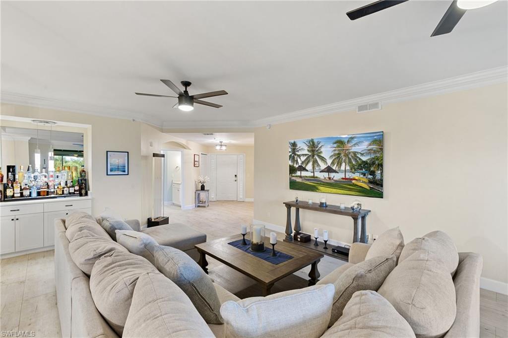 VINTAGE BAY - Residential