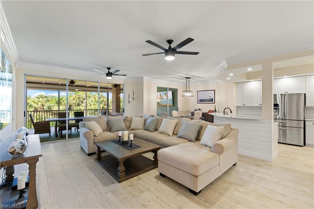 VINTAGE BAY - Residential
