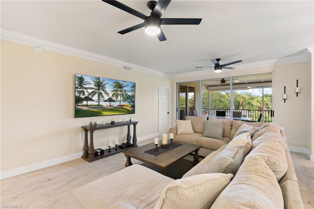 VINTAGE BAY - Residential