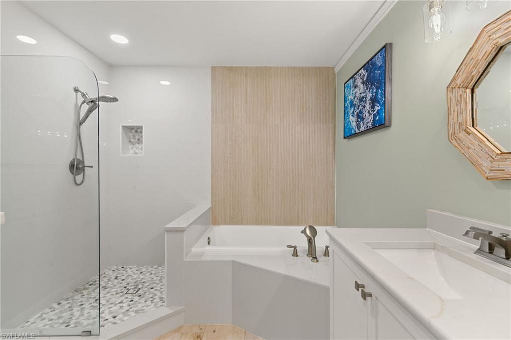 VINTAGE BAY - Residential