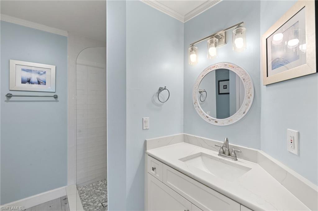 VINTAGE BAY - Residential