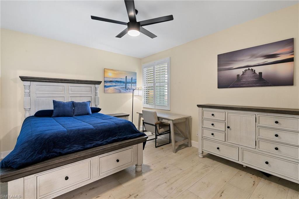 VINTAGE BAY - Residential