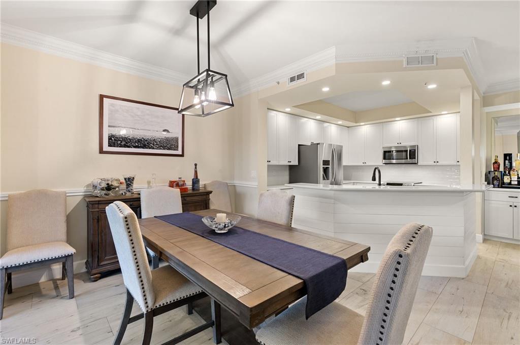 VINTAGE BAY - Residential