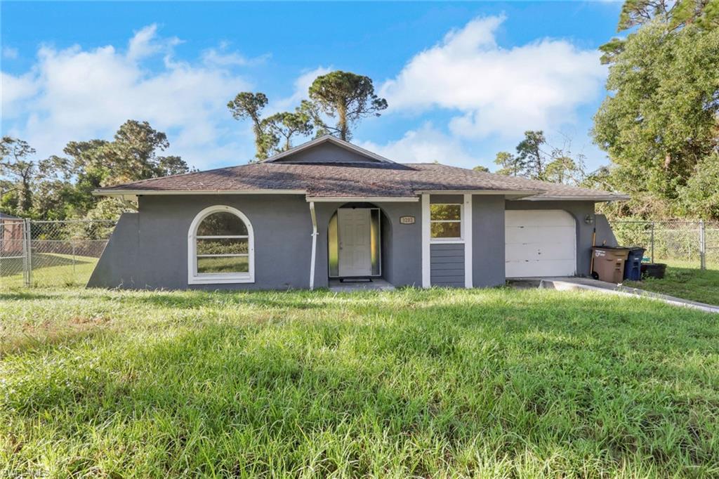 LEHIGH ACRES - Residential