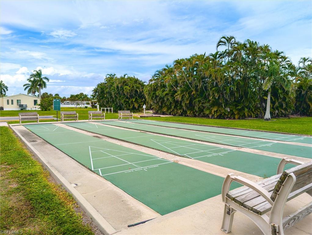 PLANTATION ESTATES MOBILE HOME - Land